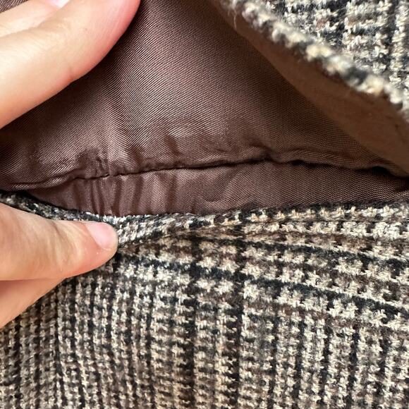 Arnold Brant Men’s Blazer - Size 38R - Made in Canada - Picture 5 of 10